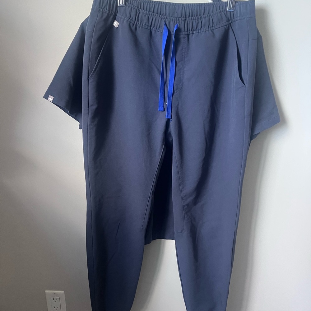 Men's Figs Scrubs Set Medium Night Sky